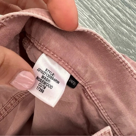 Veronica Beard Jean
Charlie Barrel Pants with Patch Pockets - Picture 9 of 10